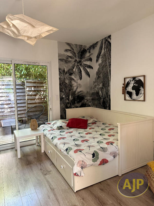 Maison - 184 m² - 6 pièces