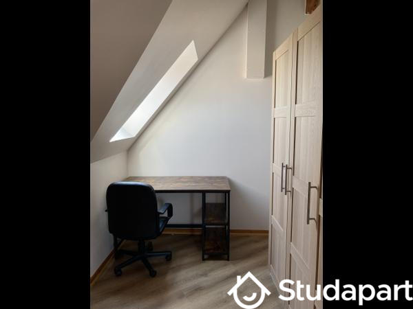 Chambre - 10 m² - 1 pièce