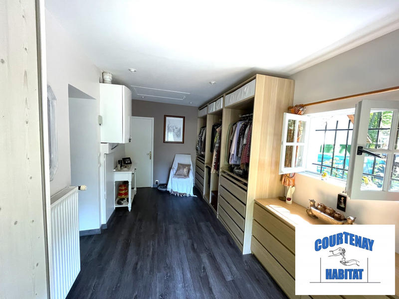 Maison - 177 m² - 9 pièces