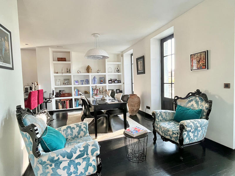 Appartement - 164 m² - 5 pièces