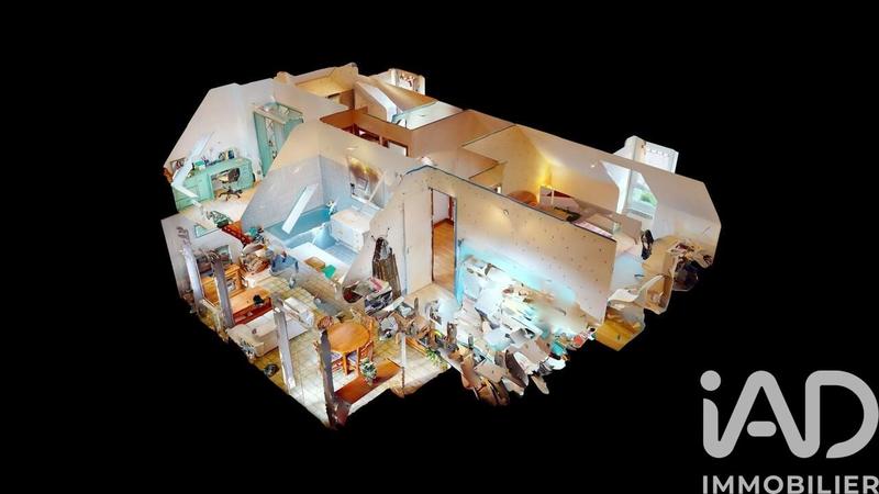 Maison - 90 m² - 5 pièces