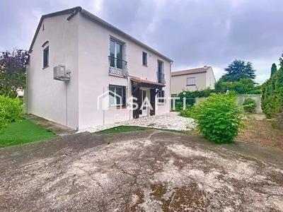 Maison - 165 m² - 8 pièces