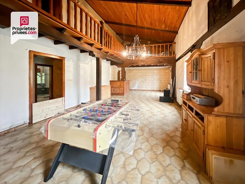 Maison - 185 m² - 5 pièces