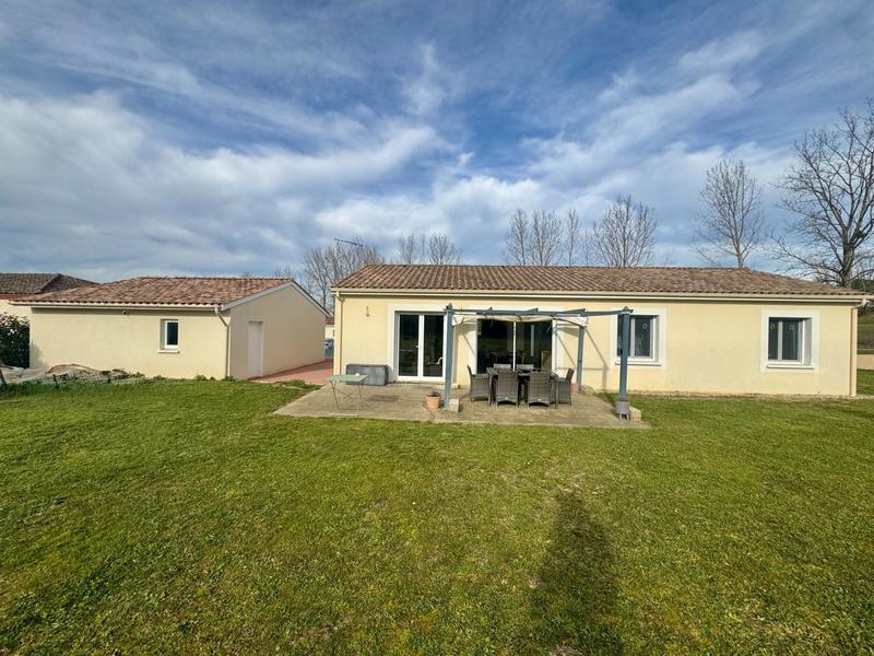 Maison - 100 m² - 4 pièces