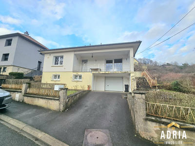 Maison - 102 m² - 6 pièces