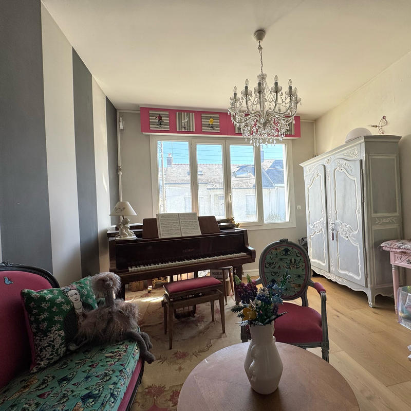 Maison - 204 m² - 8 pièces