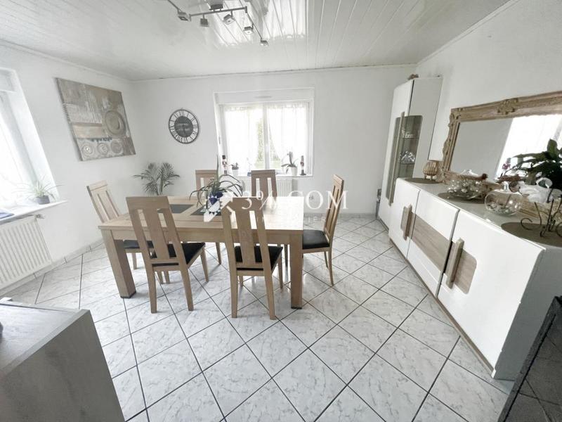 Maison - 181 m² - 8 pièces