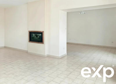 Maison - 64 m² - 4 pièces