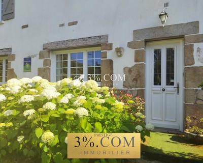 Maison - 290 m² - 9 pièces