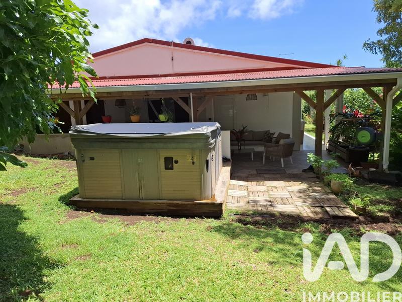 Maison - 99 m² - 4 pièces