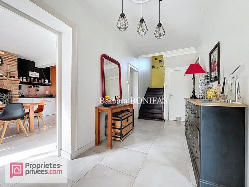 Maison - 200 m² - 8 pièces