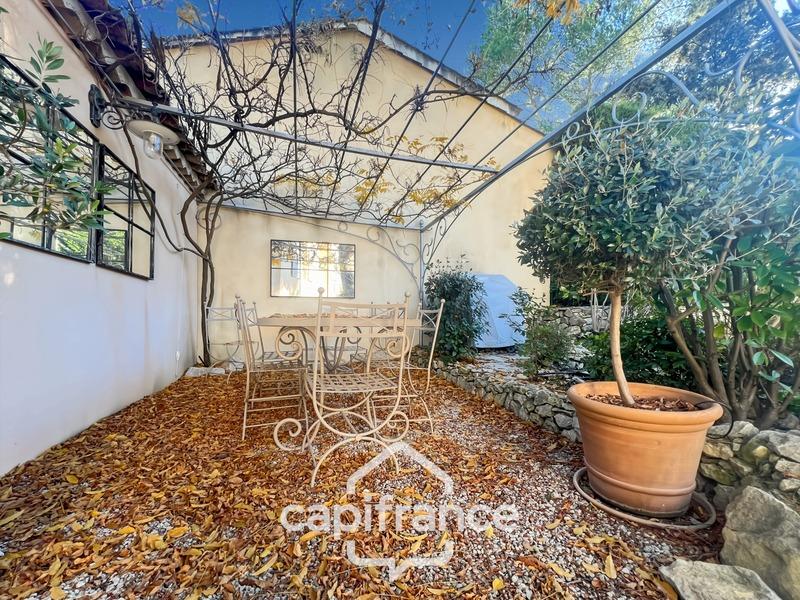 Mas - 141 m² - 6 pièces