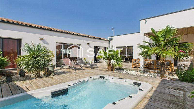 Maison - 223 m² - 5 pièces