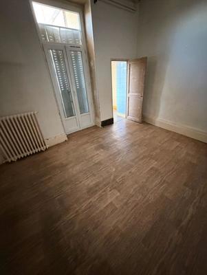 Appartement - 86 m² - 4 pièces