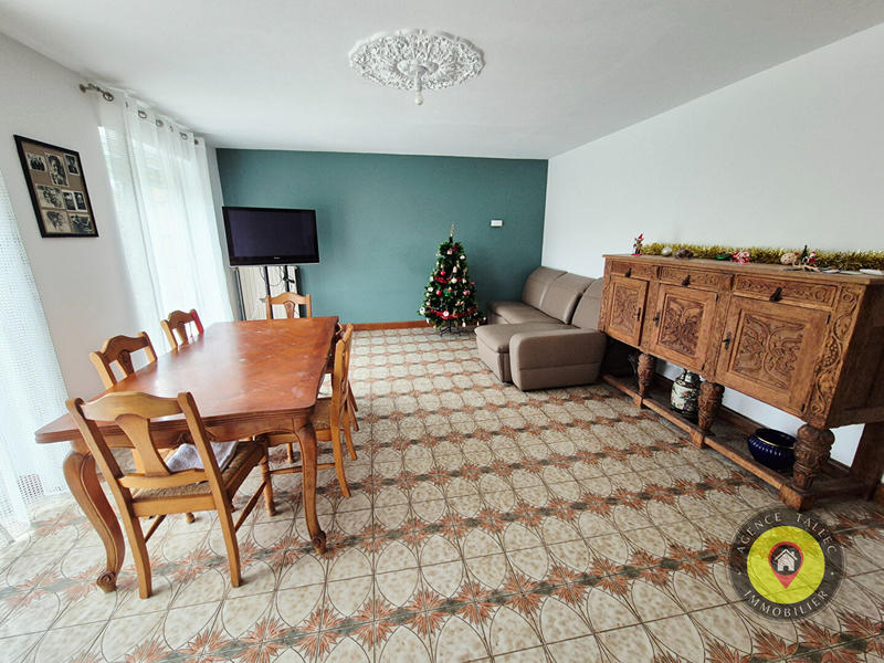 Maison - 159 m² - 7 pièces