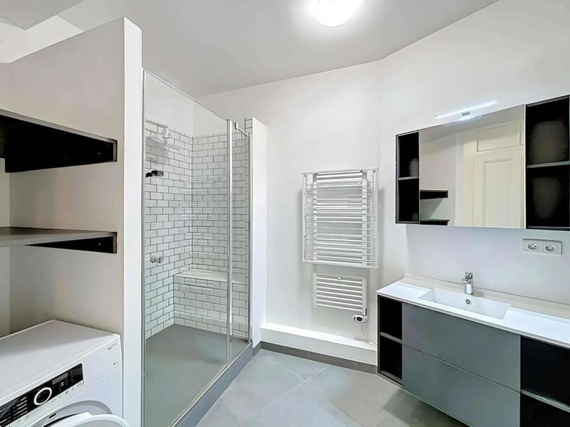 Appartement - 81 m² - 3 pièces