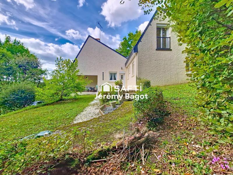 Maison - 240 m² - 7 pièces