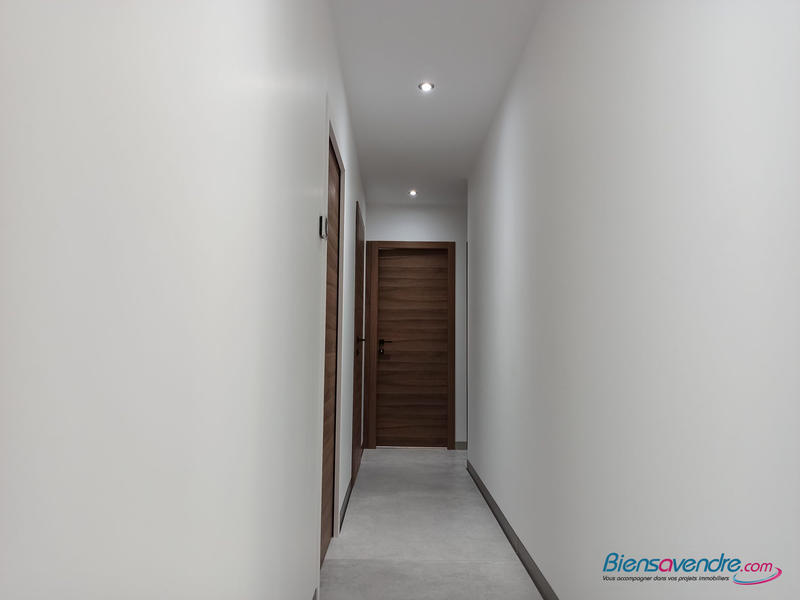 Maison contemporaine - 182 m² - 6 pièces