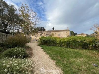 Maison - 500 m² - 9 pièces