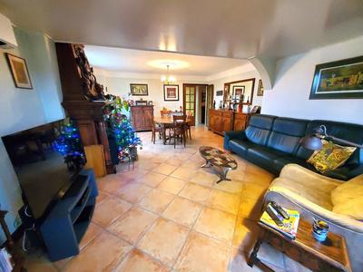 Maison - 150 m² - 5 pièces