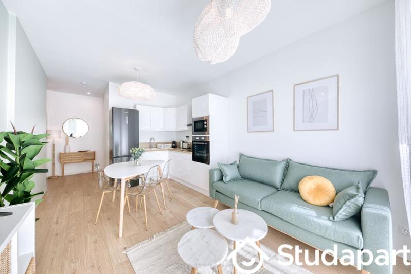 Chambre - 11 m² - 1 pièce