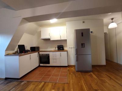 Appartement - 96 m² - 4 pièces