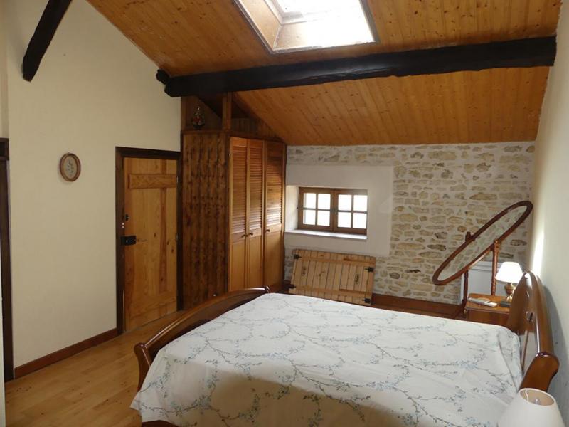 Propriété - 90 m² - 5 pièces