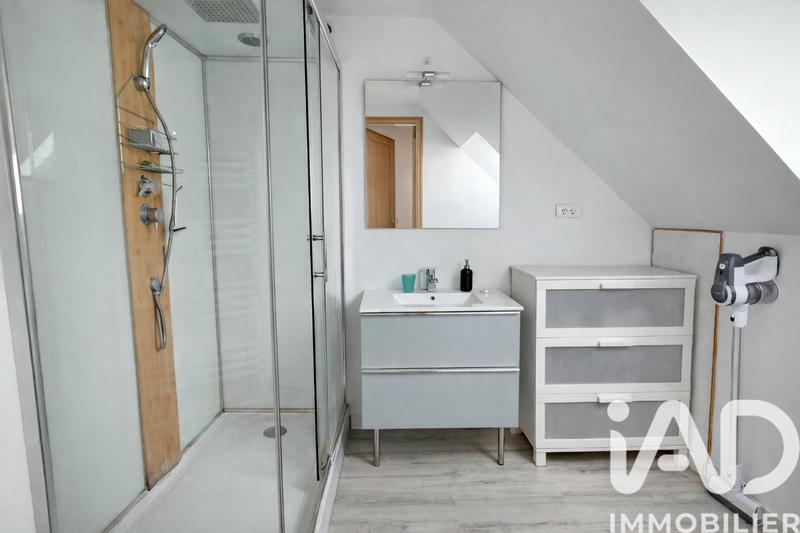 Maison - 96 m² - 4 pièces