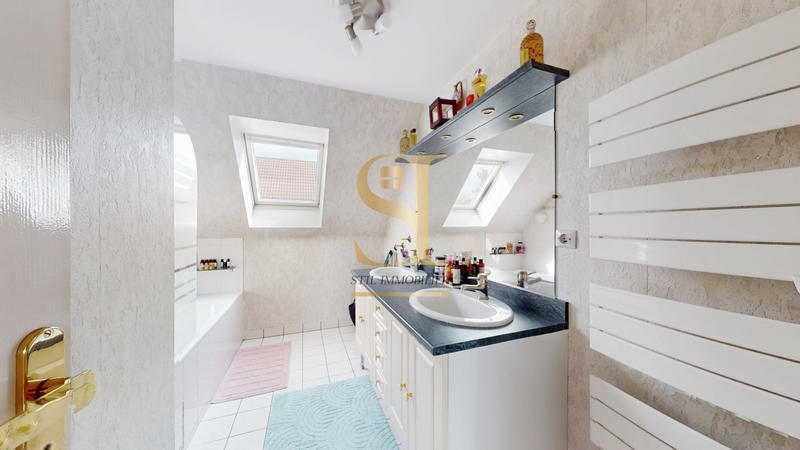 Maison - 120 m² - 6 pièces