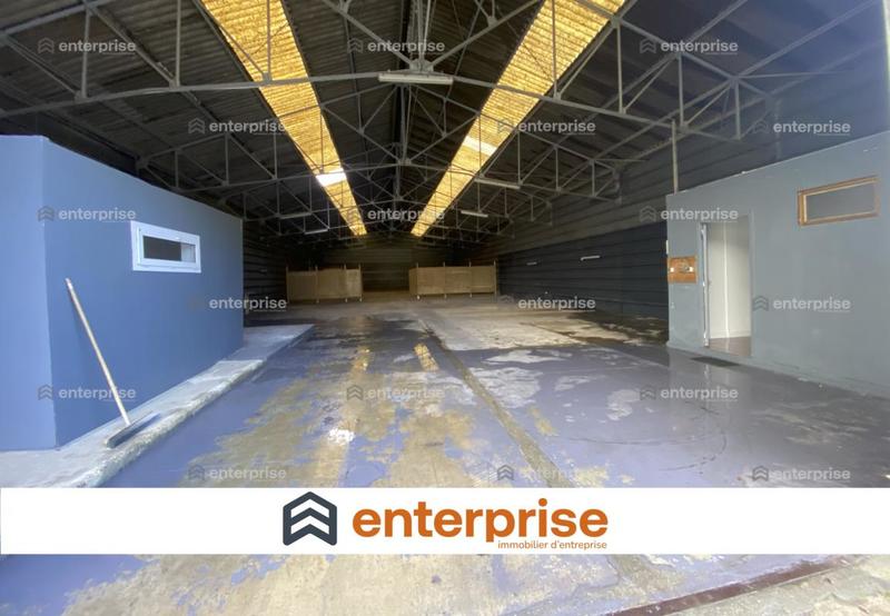 Local d'activité / Entrepôt - 580 m²