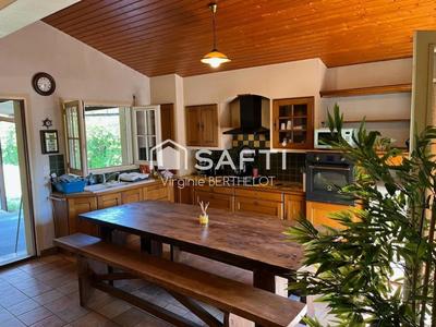 Maison - 121 m² - 4 pièces