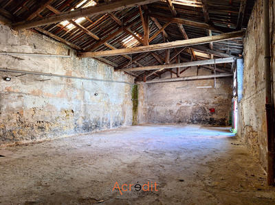 Parking / Garage - 333 m²