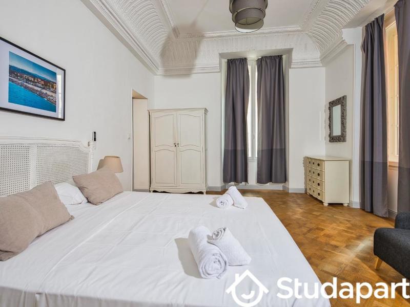 Appartement - 110 m² - 4 pièces