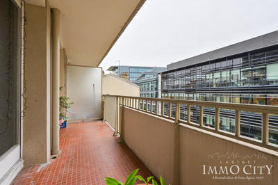 Appartement - 85 m² - 4 pièces