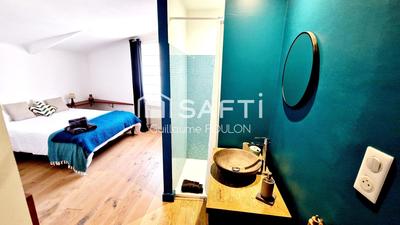 Maison - 182 m² - 6 pièces