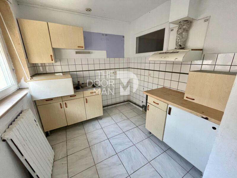 Immeuble - 110 m² - 7 pièces