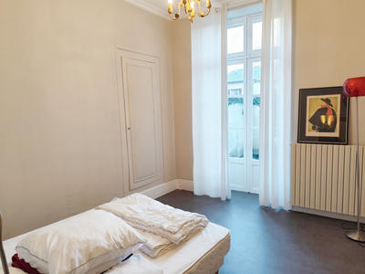 Appartement - 70 m² - 2 pièces