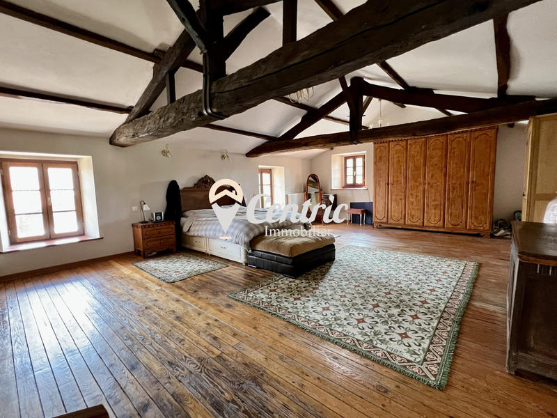 Maison ancienne - 164 m² - 7 pièces