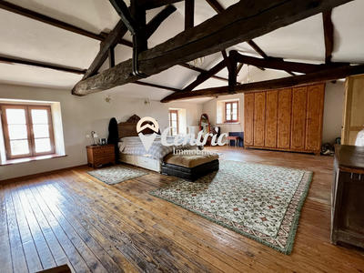 Maison ancienne - 164 m² - 7 pièces