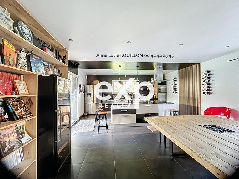 Villa - 152 m² - 6 pièces