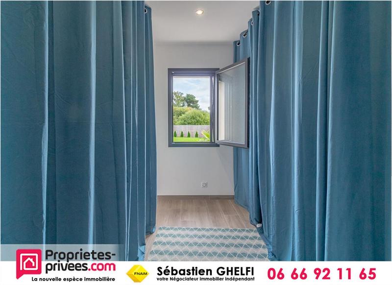 Maison - 207 m² - 7 pièces