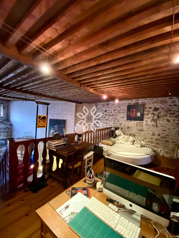 Maison de village - 200 m² - 6 pièces