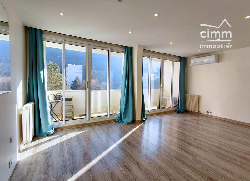 Appartement - 76 m² - 4 pièces