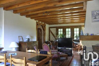 Maison - 180 m² - 8 pièces