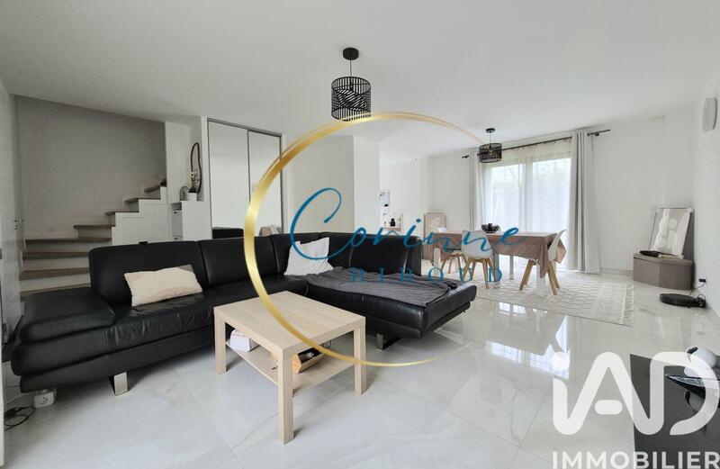 Maison - 127 m² - 8 pièces