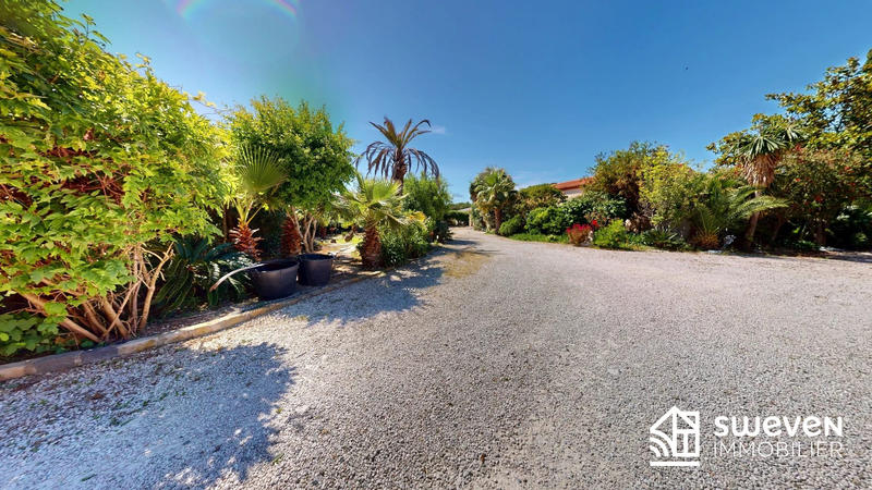 Villa - 278 m² - 10 pièces