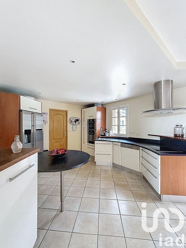 Maison - 193 m² - 7 pièces