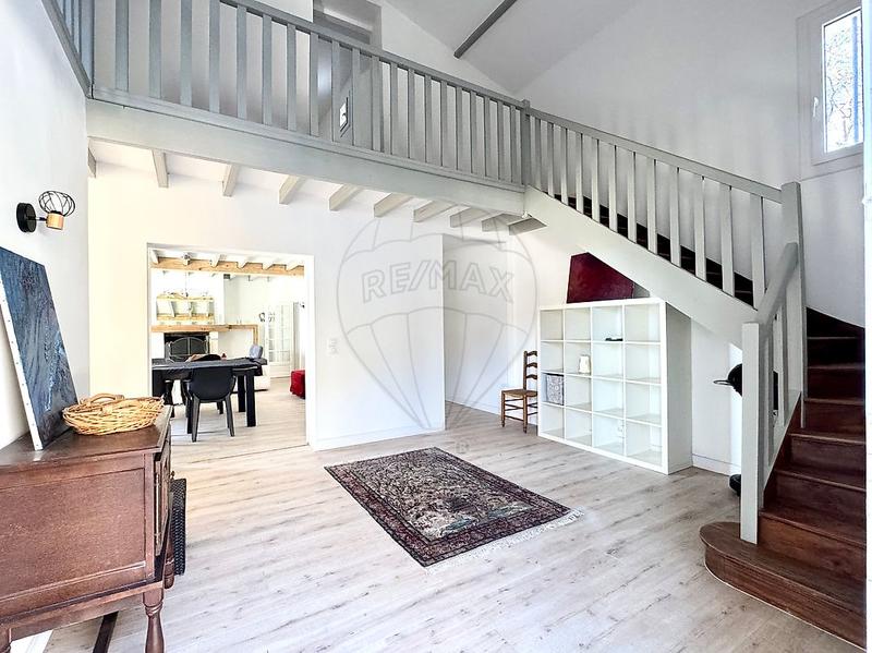 Maison - 174 m² - 5 pièces