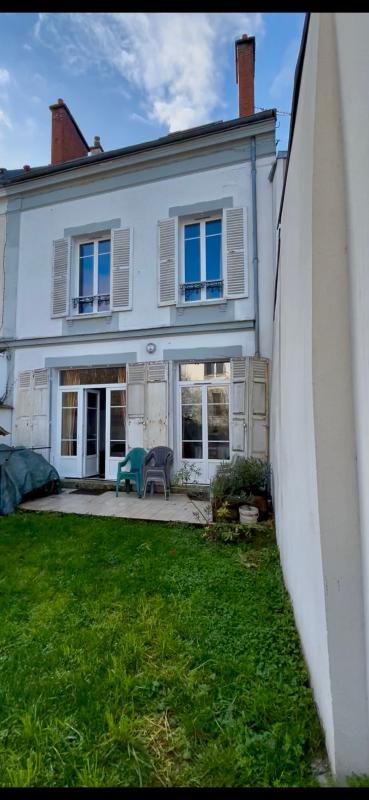 Maison - 155 m² - 7 pièces