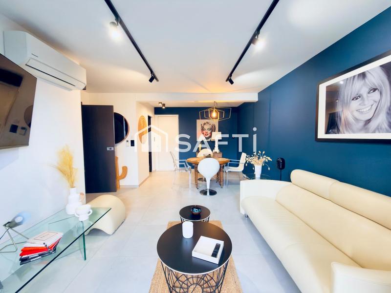 Maison - 345 m² - 9 pièces